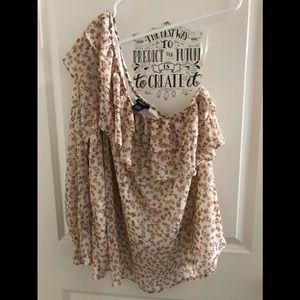 Flower one shoulder blouse